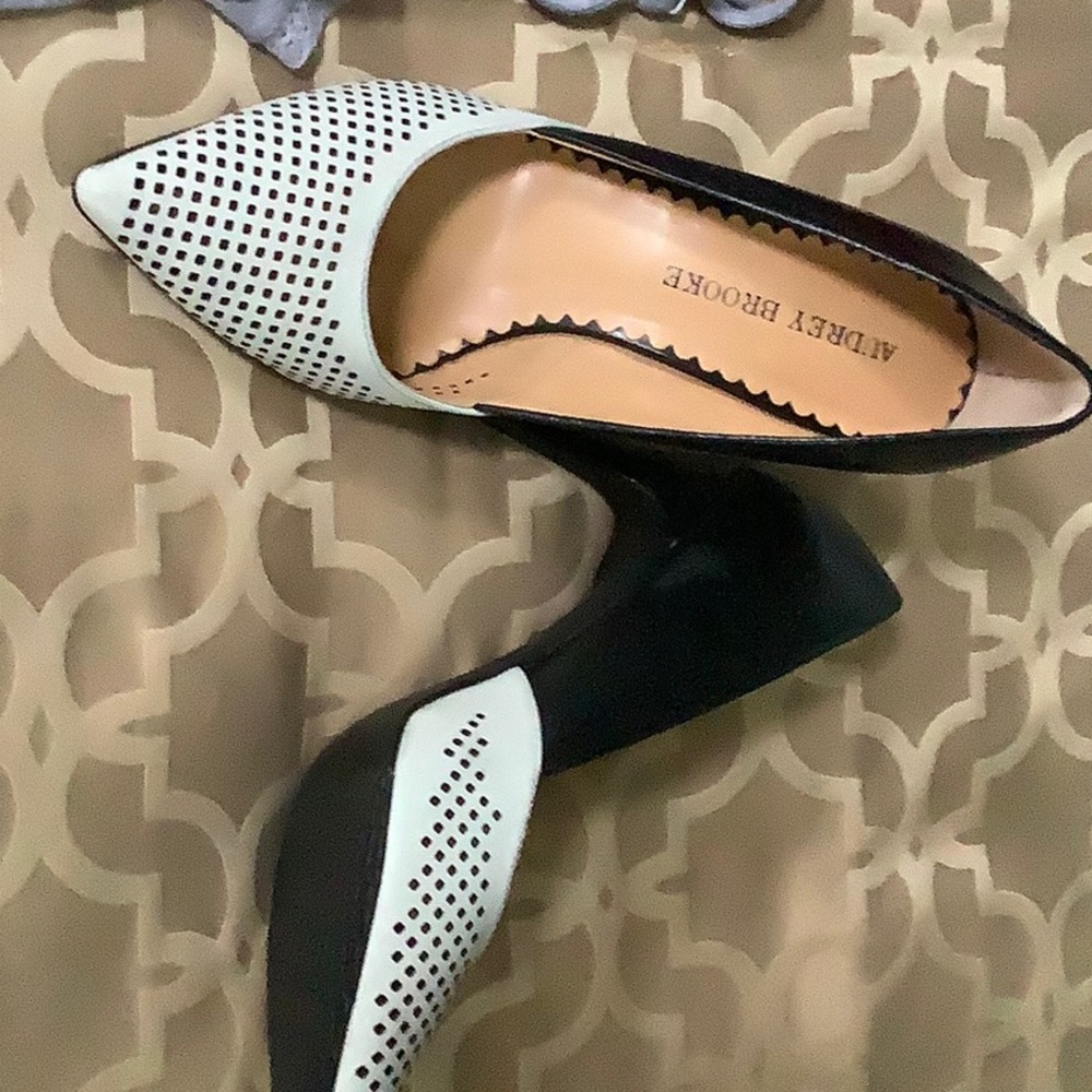 Never worn multi colored pumps